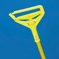 60 inch LONG PLASTIC QUICK CHANGE MOP HANDLE ALUM